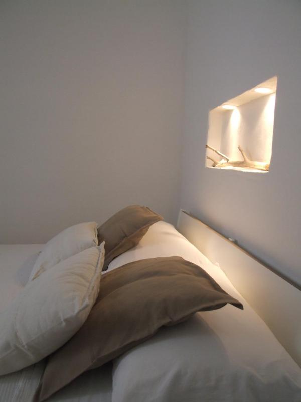 Double Room with Window image 2