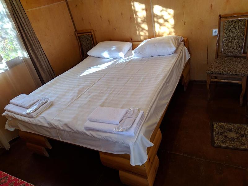 Double Room image 3
