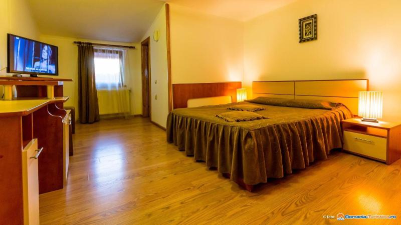 Double Room image 1