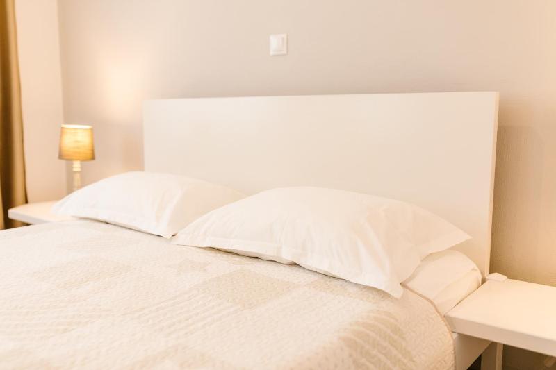 Classic Double Room image 1