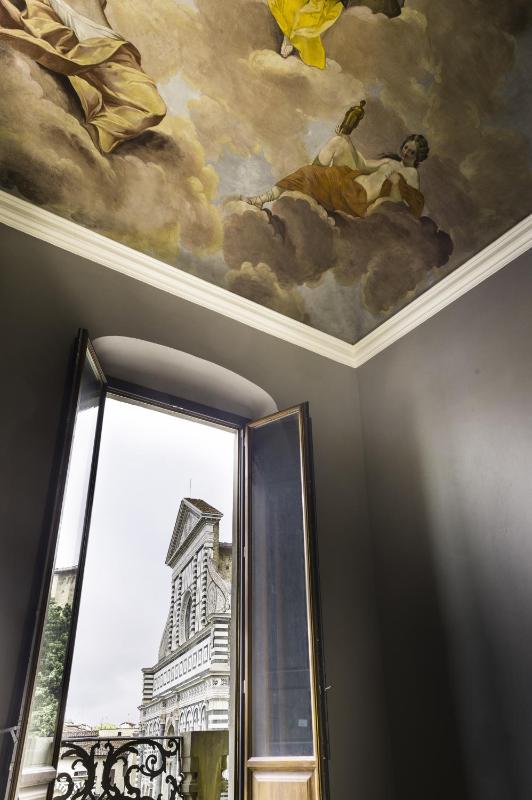 Junior Suite image 2