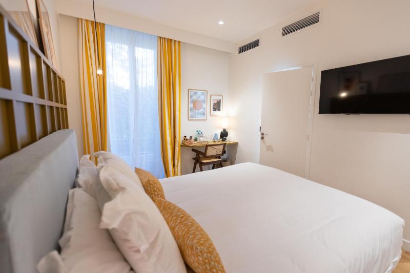 Superior Double Room image 1