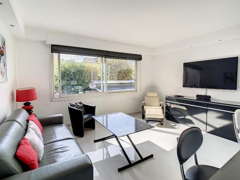 Luxueux appartements idéalement situés en plein centre ville de Cannes - image 2