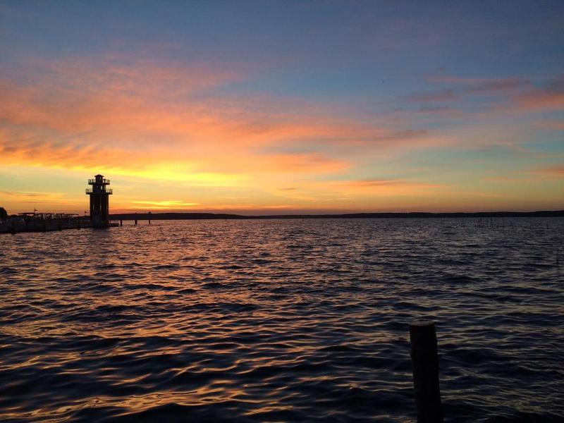 Apartment with Lake View image 4