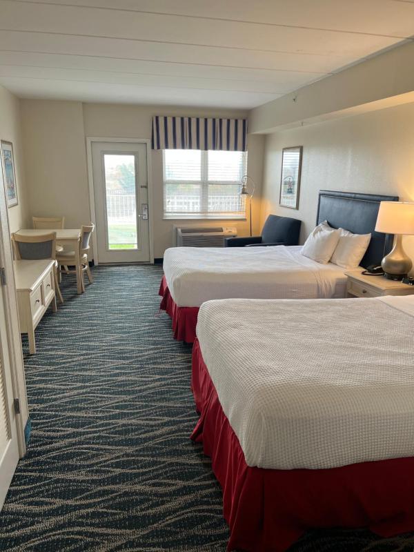 Dunes Suites Oceanfront - image 6