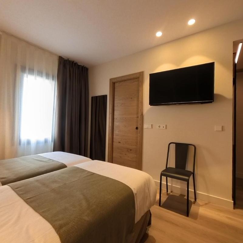 Superior Double Room image 2