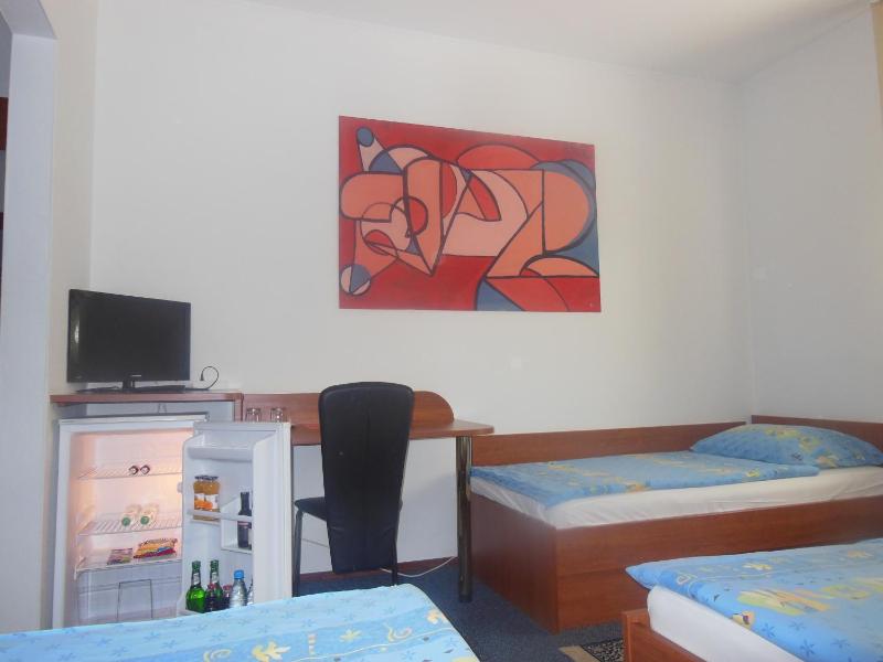 Family Room with Bathroom image 2