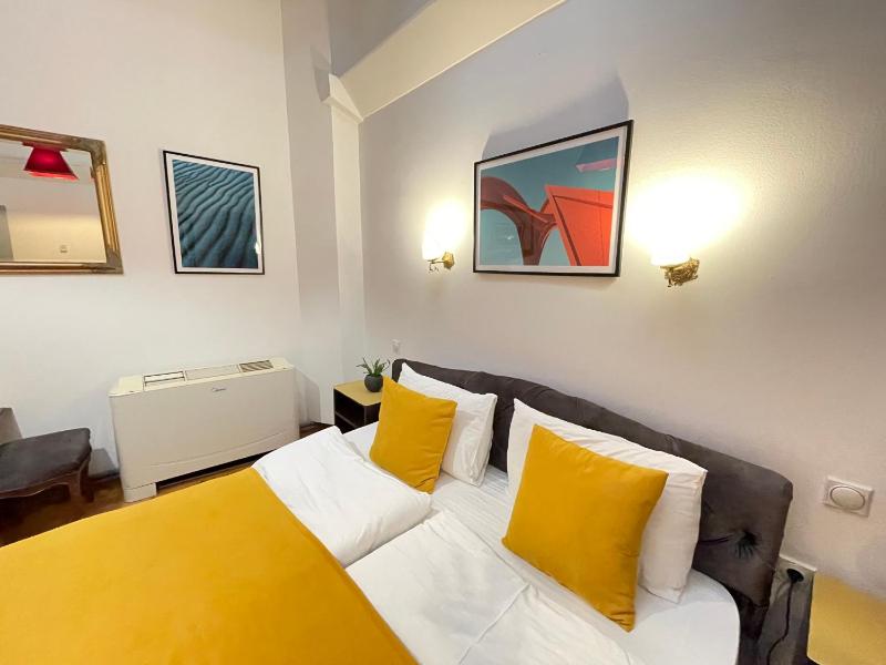 Triple Room image 2