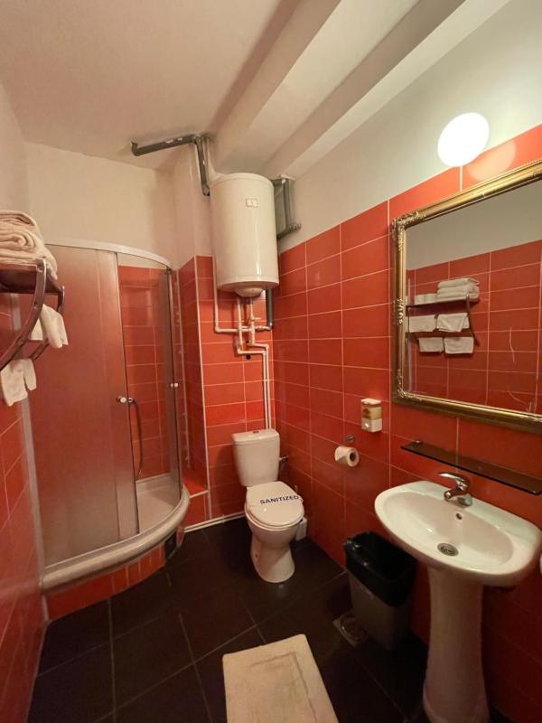 Quadruple Room image 3