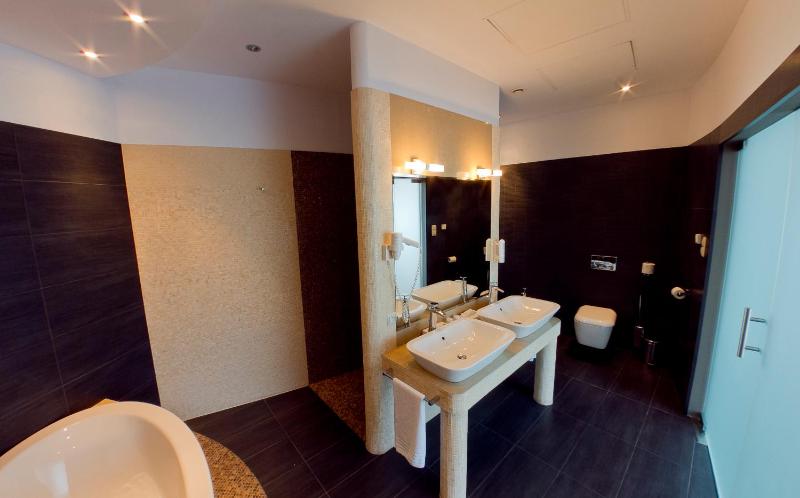 Presidential Suite image 2