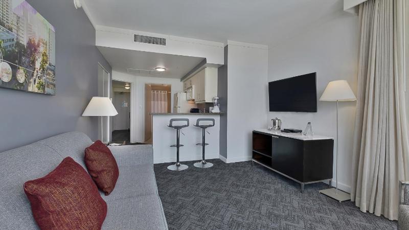 King Suite with Sofa Bed and Balcony - City View image 2
