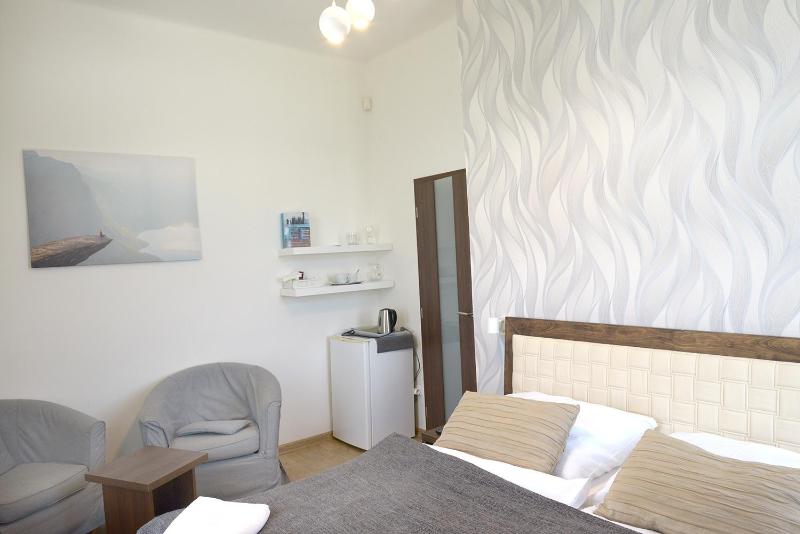 Standard Double Room image 4