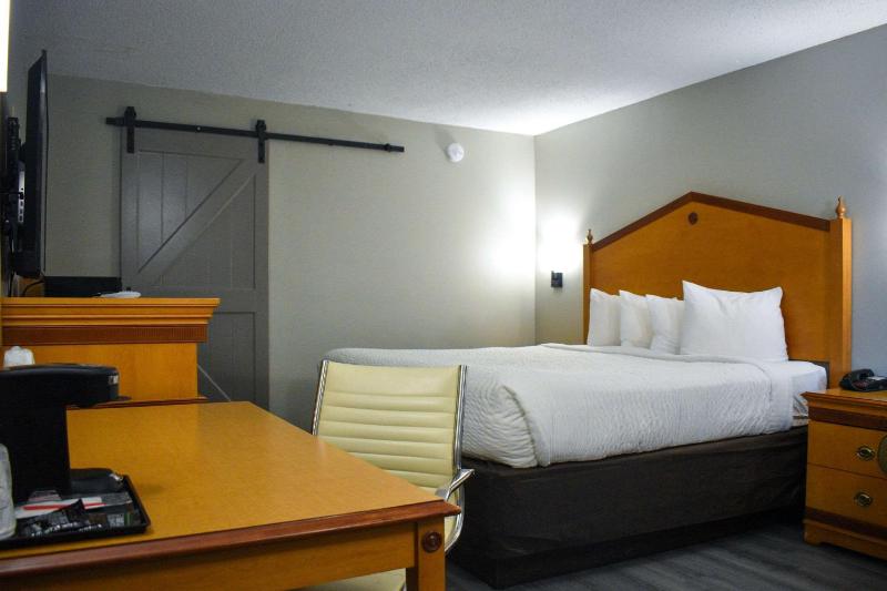 King Room - Accessible/Non Smoking image 2