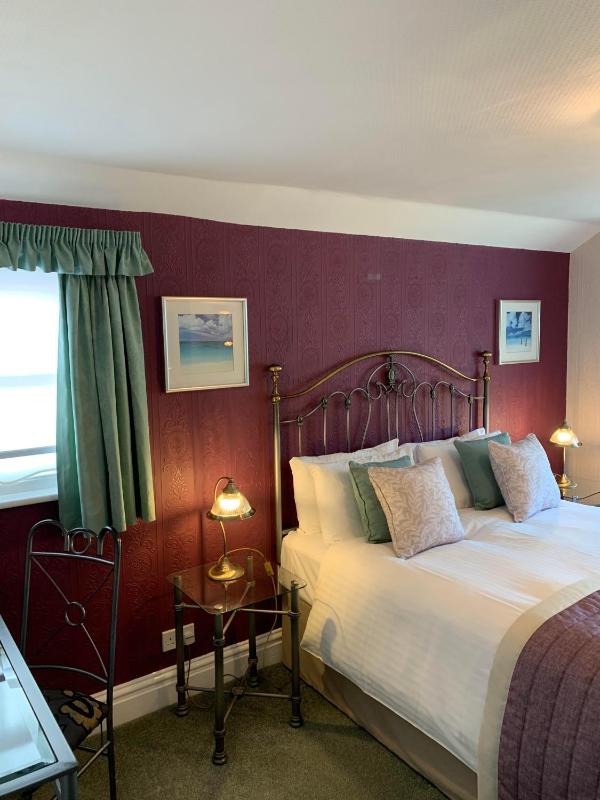 Double Room image 2