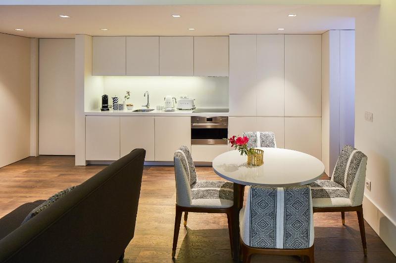 Two-Bedroom Suite image 4