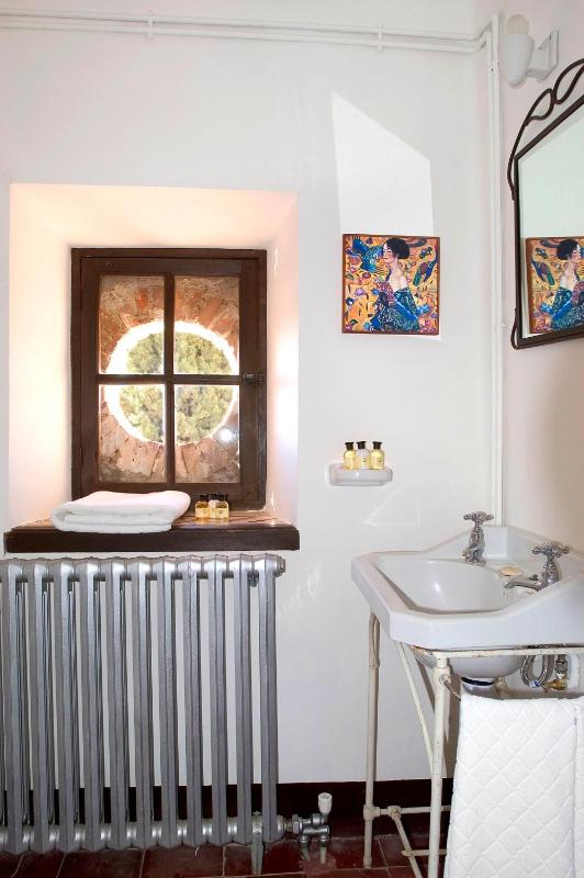 Superior Double Room image 2