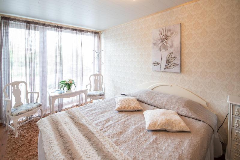 Budget Double Room image 2