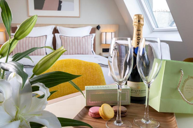 Junior Suite image 3