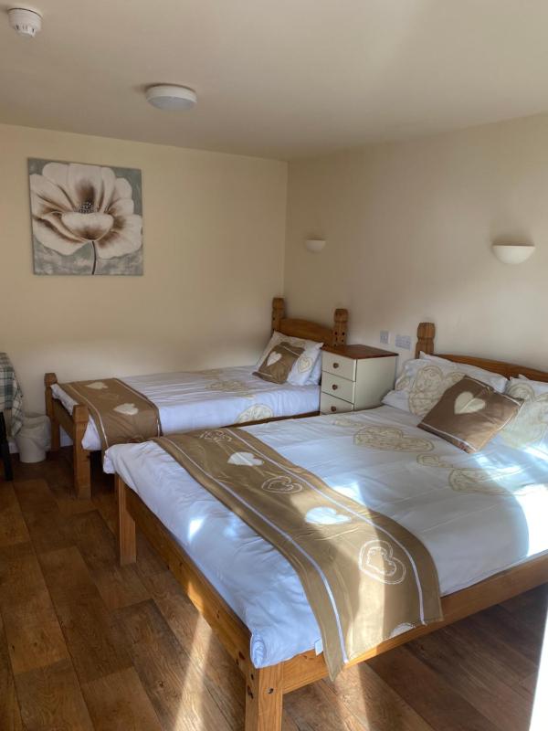 Clarendon Lodge - accommodation only - image 21