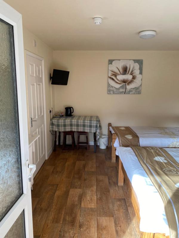 Clarendon Lodge - accommodation only - image 31
