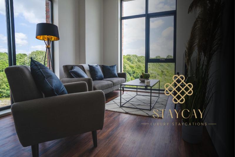 Modern 2-Beds - City Centre - FREE Wi-Fi - New - Images