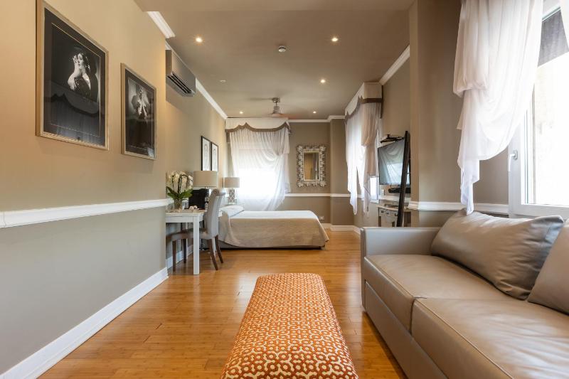 Junior Suite image 3