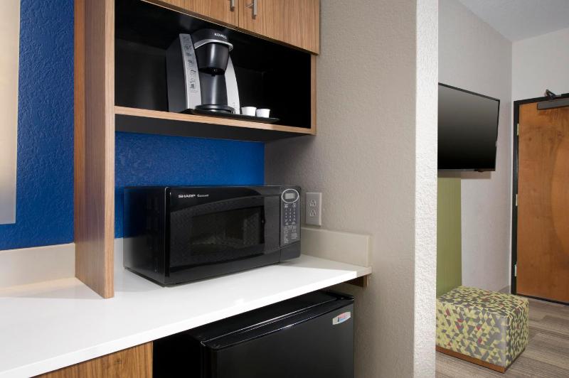 Holiday Inn Express & Suites San Antonio - Downtown Market Area By IHG - image 17