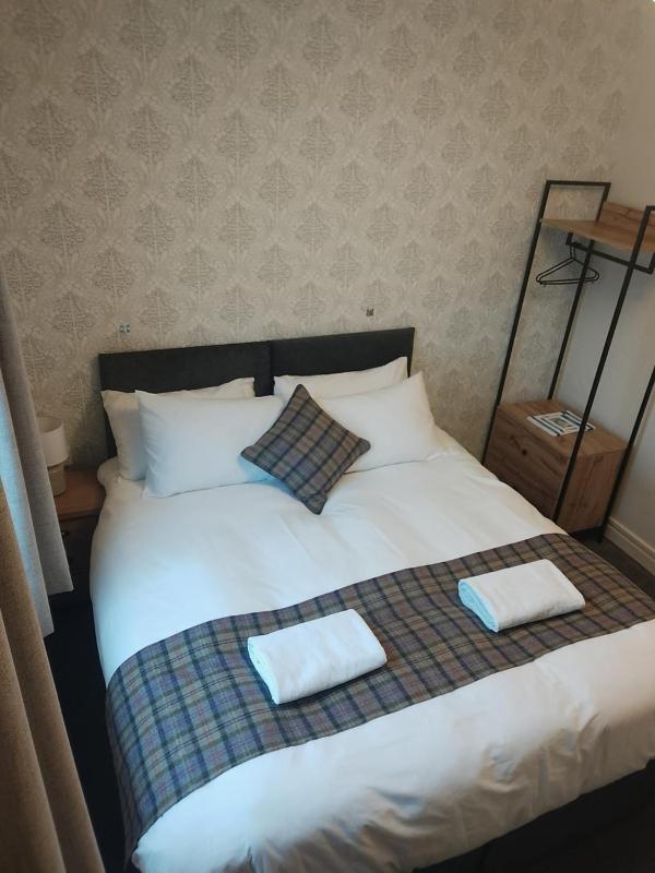 Double Room with Private Bathroom image 3