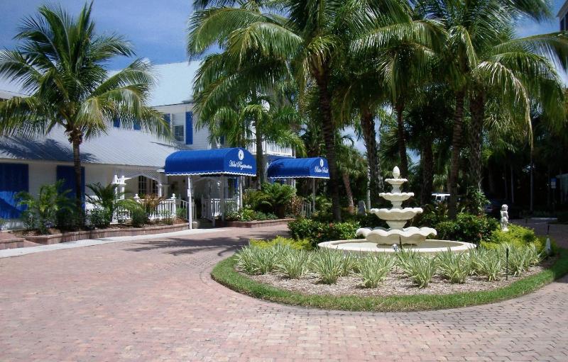 Olde Marco Inn & Suites - image 15