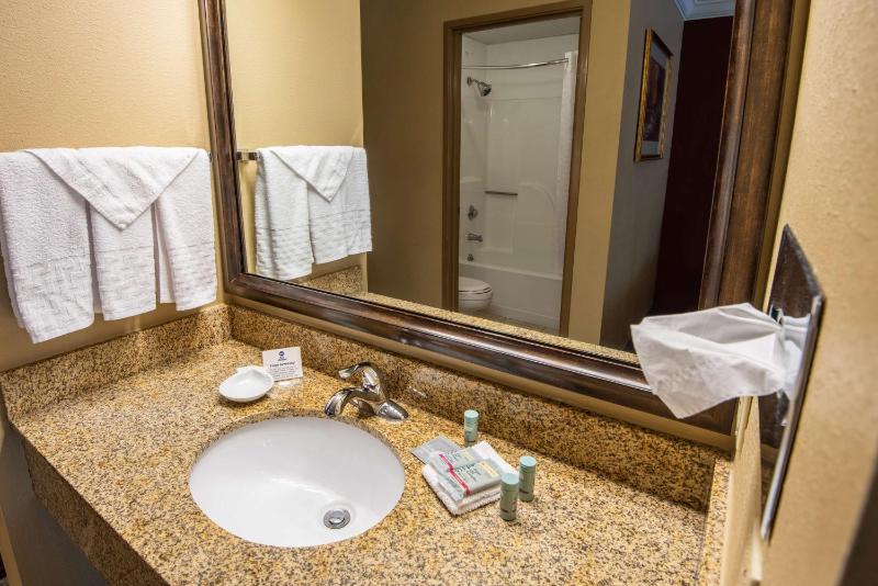 King Room - Non-Smoking image 1