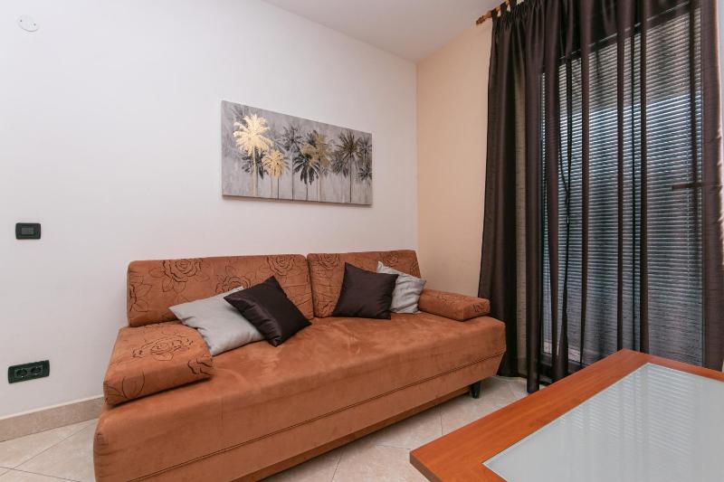 Family-friendly apartments with swimming pool Brela Makarska - 20065 - image 18