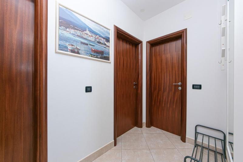 Family-friendly apartments with swimming pool Brela Makarska - 20065 - image 42