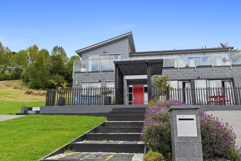 Mandeno Magic - Kerikeri Holiday Home Images