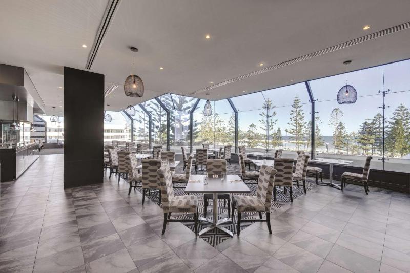 Rendezvous Hotel Perth Scarborough - image 3