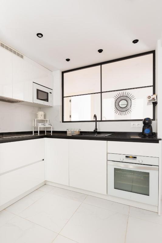 Malagaflat Design Apartment 3 Bedrooms City Centre - image 3