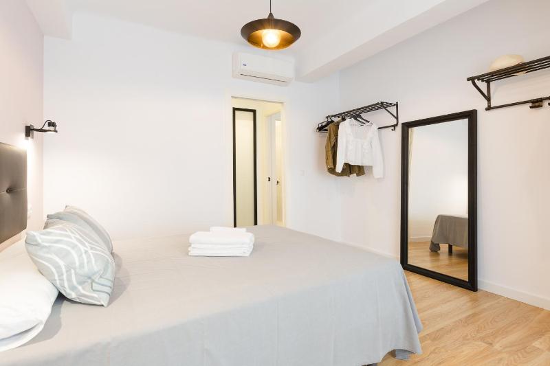 Malagaflat Design Apartment 3 Bedrooms City Centre - image 6