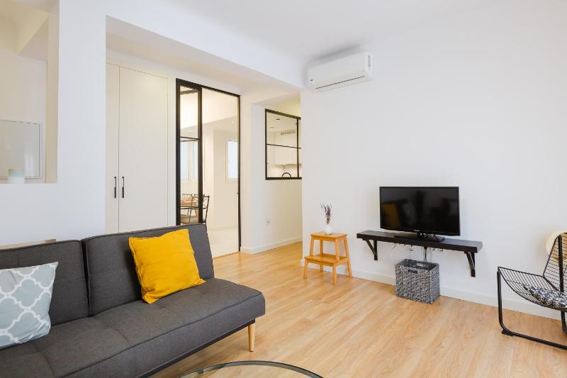 Malagaflat Design Apartment 3 Bedrooms City Centre - image 2