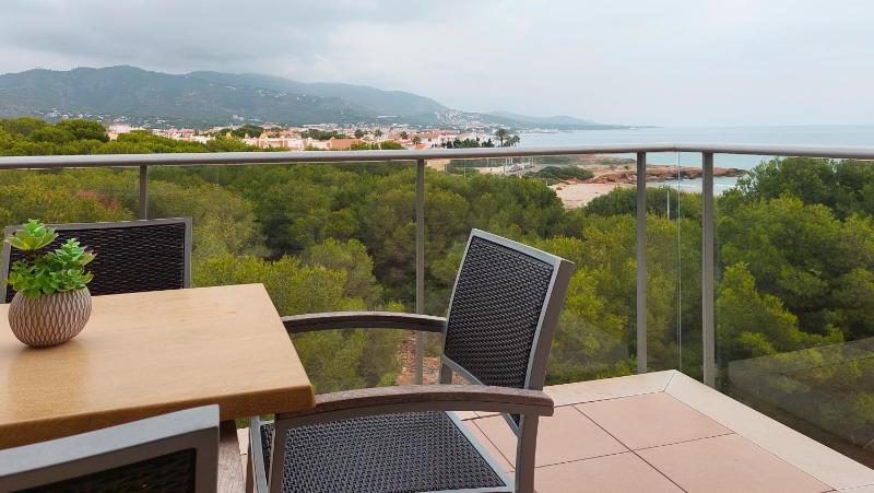Suite with Sea View image 2