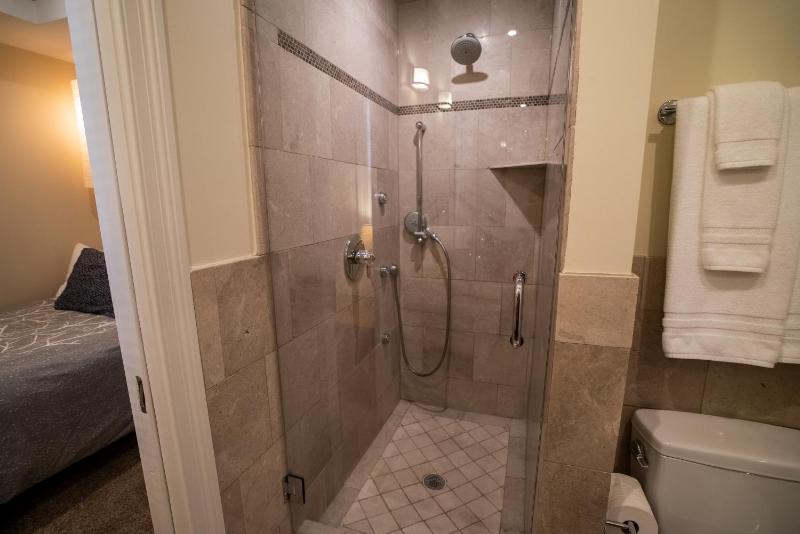 Standard Apartment image 4