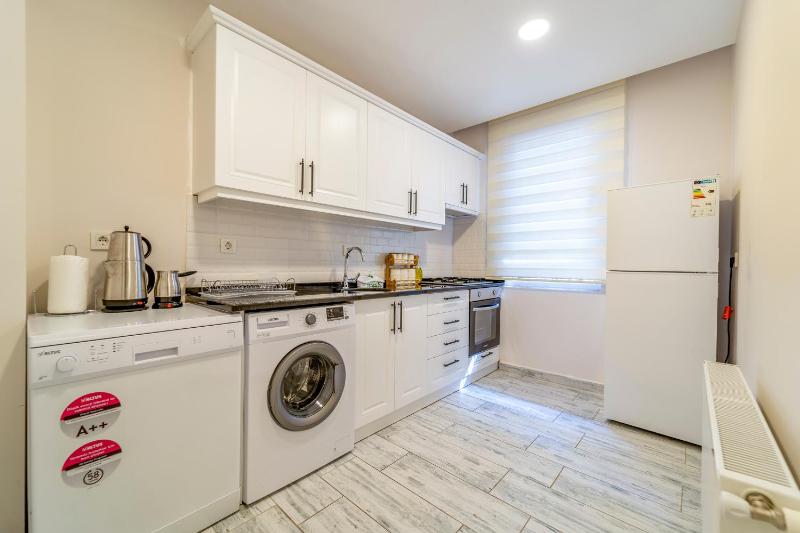 Nakas Suites - image 7