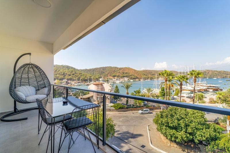 Nakas Suites - image 34
