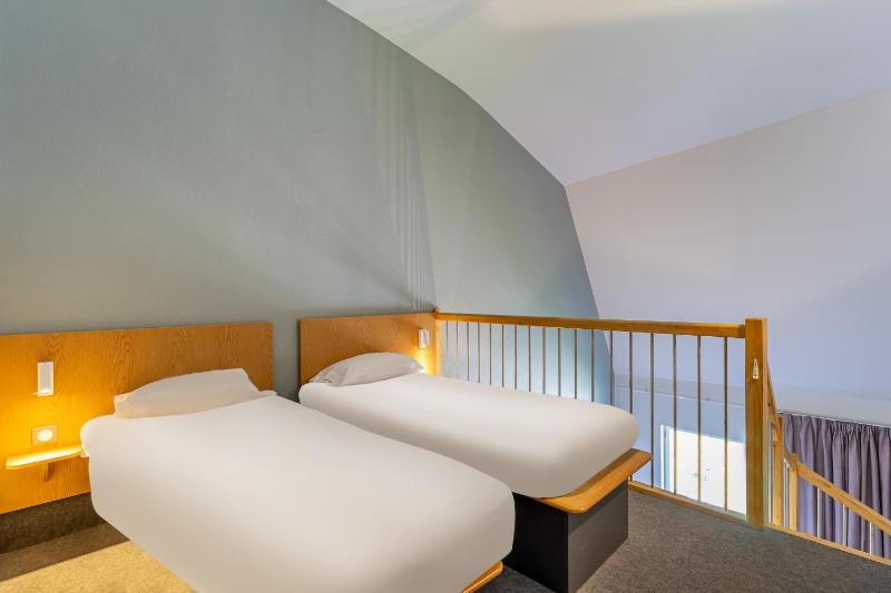 Quadruple Room image 1