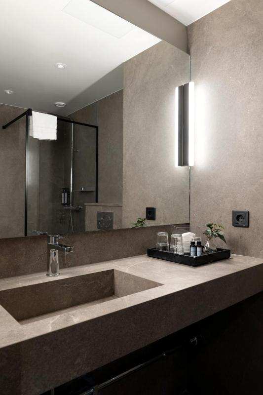 Double Room with Garden View image 4