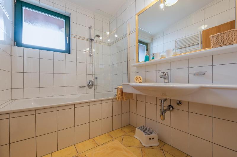 One-Bedroom Apartment (2 Adults) image 3