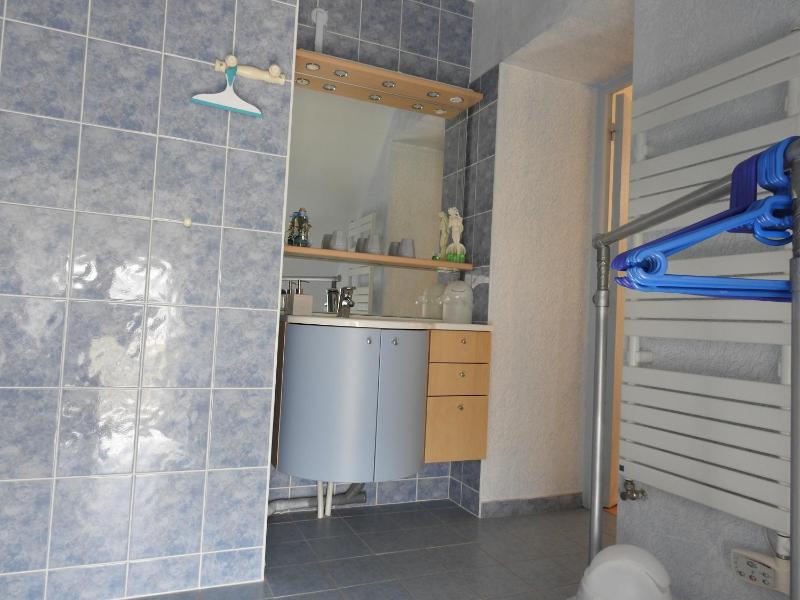 Comfort Triple Room with Shower image 2