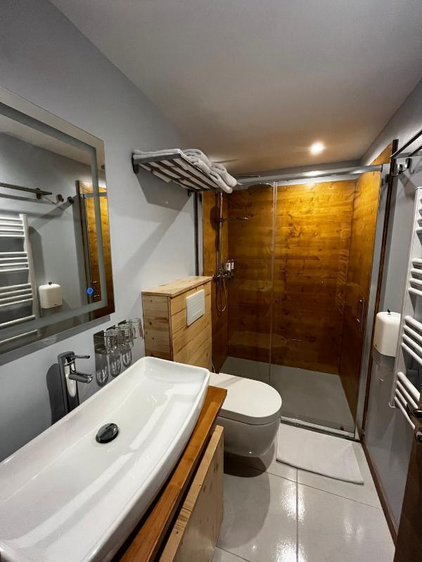 9WAGRAM Hotel Boutique - image 10