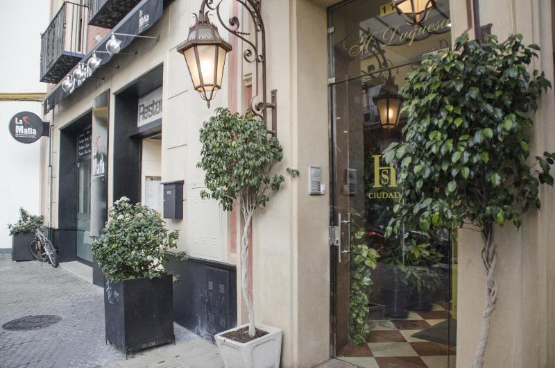 Hotel Duquesa - image 5