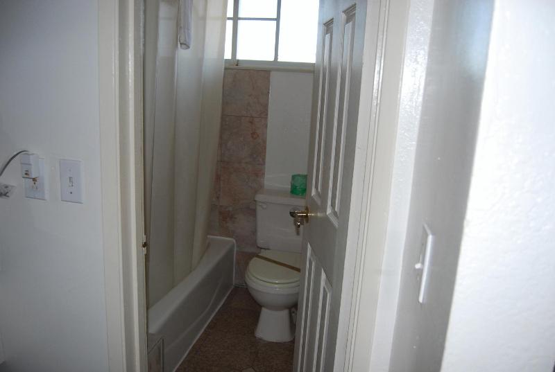 Standard Double Room with Two Double Beds image 2