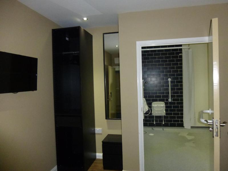 Double Room - Disability Access image 2