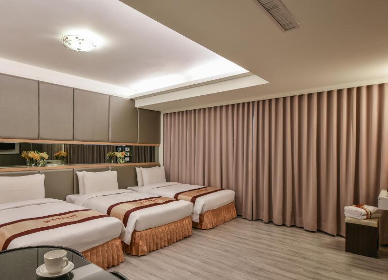 Harmonious Hotel - image 11